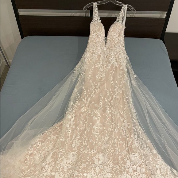 Brand New Wedding Dress Madison James MJ567 - Picture 8 of 15